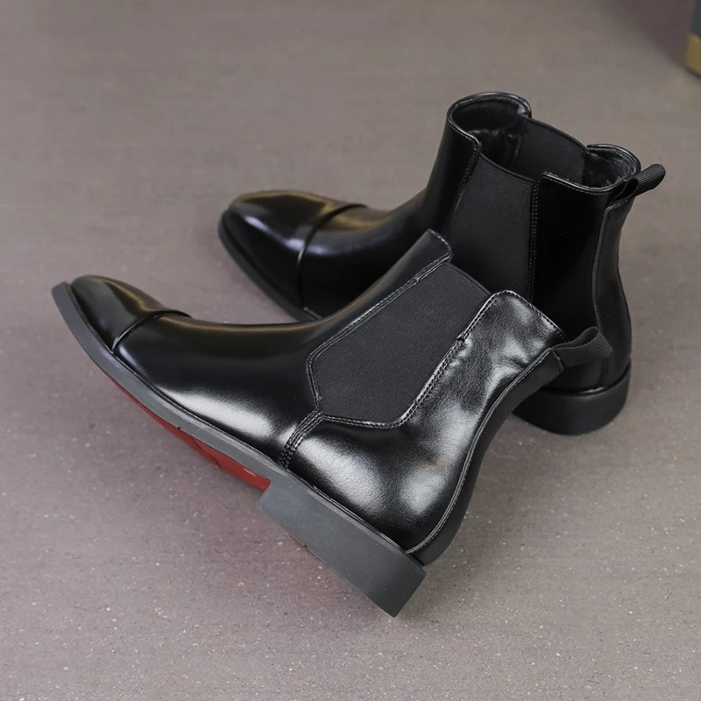 Dario Leather Chelsea Boots