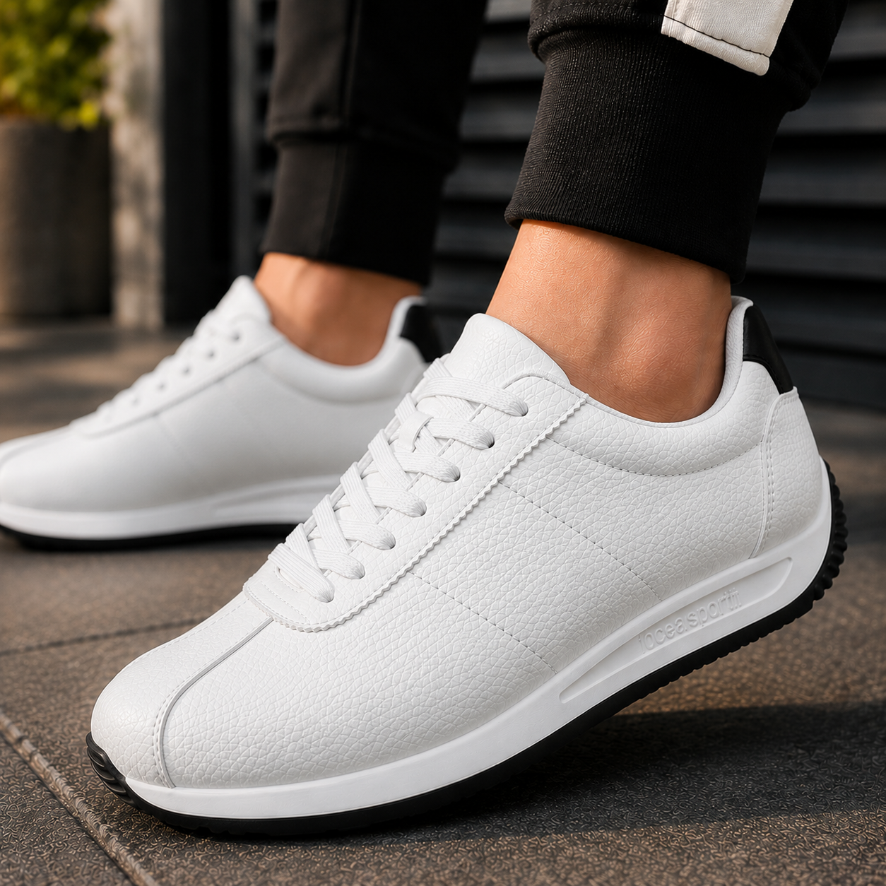 Verso Leather Court Trainer